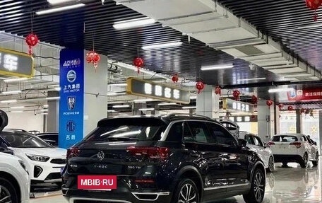 Volkswagen T-Roc I, 2022 год, 1 420 000 рублей, 4 фотография