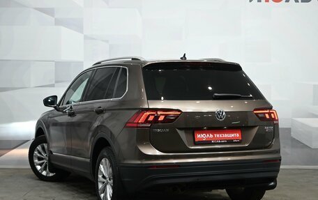 Volkswagen Tiguan II, 2018 год, 2 350 000 рублей, 4 фотография