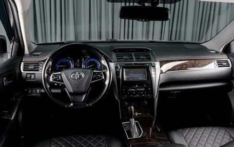 Toyota Camry, 2016 год, 2 199 000 рублей, 6 фотография