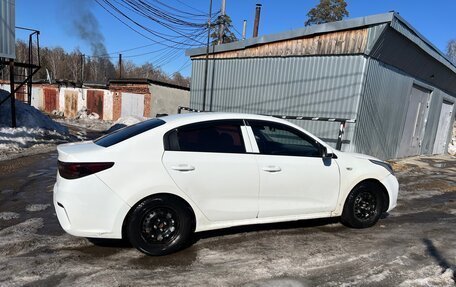 KIA Rio IV, 2019 год, 750 000 рублей, 4 фотография