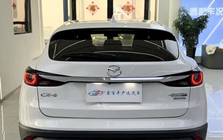 Mazda CX-4, 2022 год, 2 239 757 рублей, 5 фотография