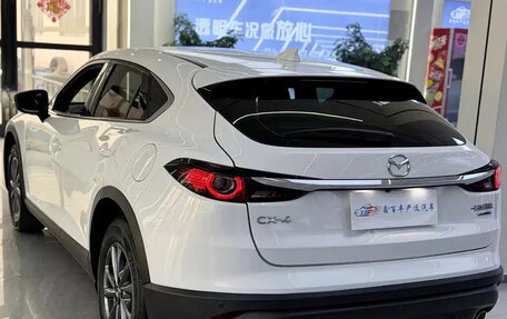 Mazda CX-4, 2022 год, 2 239 757 рублей, 6 фотография