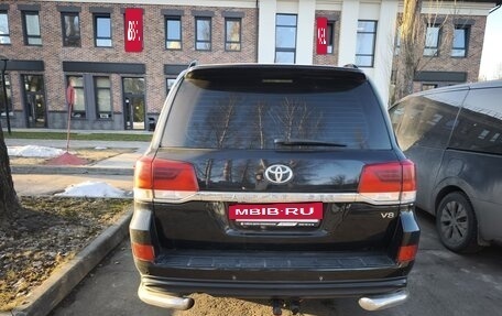 Toyota Land Cruiser 200, 2017 год, 6 800 000 рублей, 5 фотография