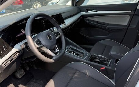 Volkswagen Golf VIII, 2022 год, 1 780 000 рублей, 6 фотография