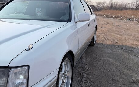 Toyota Crown, 1997 год, 700 000 рублей, 2 фотография
