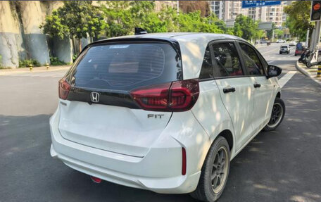 Honda Fit, 2022 год, 1 120 000 рублей, 4 фотография