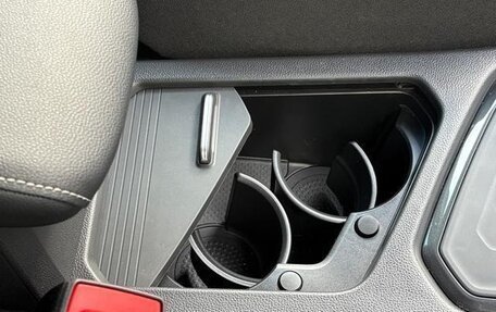 Volkswagen Tiguan II, 2022 год, 2 120 000 рублей, 13 фотография