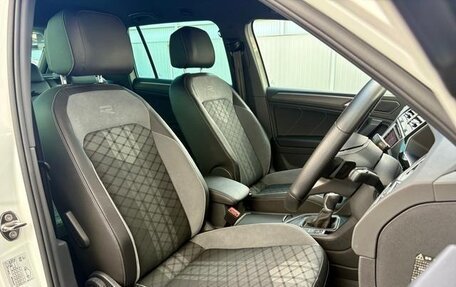 Volkswagen Tiguan II, 2022 год, 2 120 000 рублей, 15 фотография