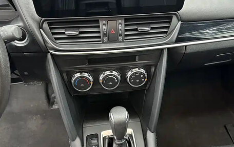 Mazda CX-4, 2023 год, 2 090 017 рублей, 9 фотография