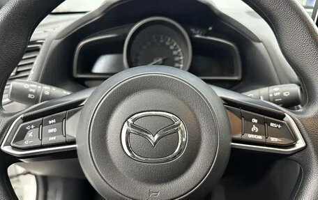 Mazda CX-4, 2023 год, 2 090 017 рублей, 8 фотография