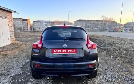 Nissan Juke II, 2012 год, 900 000 рублей, 6 фотография