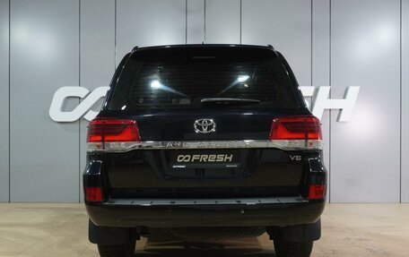 Toyota Land Cruiser 200, 2018 год, 6 100 000 рублей, 4 фотография