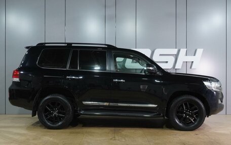 Toyota Land Cruiser 200, 2018 год, 6 100 000 рублей, 5 фотография