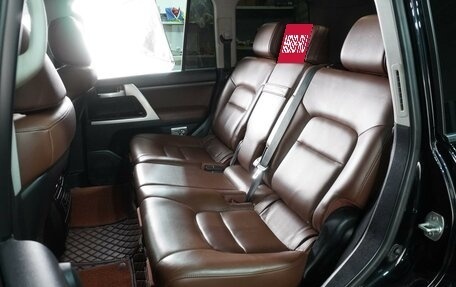 Toyota Land Cruiser 200, 2018 год, 6 100 000 рублей, 9 фотография