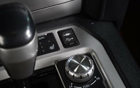 Toyota Land Cruiser 200, 2018 год, 6 100 000 рублей, 27 фотография