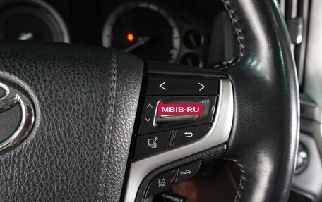 Toyota Land Cruiser 200, 2018 год, 6 100 000 рублей, 33 фотография