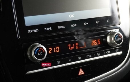 Mitsubishi Outlander III рестайлинг 3, 2021 год, 2 349 000 рублей, 20 фотография