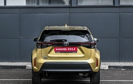 Toyota Yaris Cross, 2022 год, 2 529 000 рублей, 4 фотография