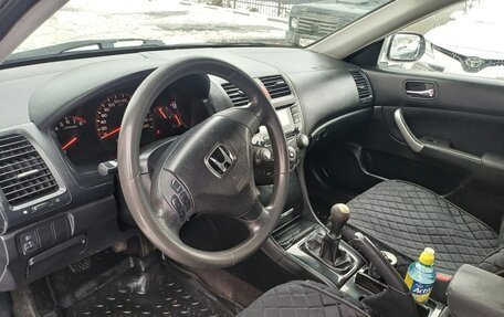 Honda Accord VII рестайлинг, 2004 год, 677 000 рублей, 21 фотография