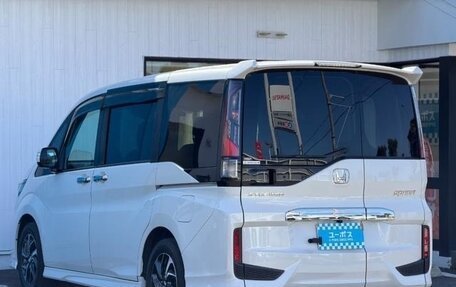 Honda Stepwgn IV, 2022 год, 1 880 555 рублей, 3 фотография