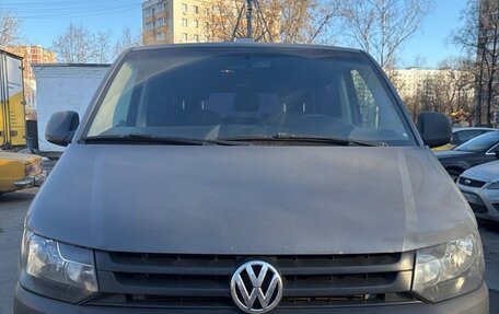 Volkswagen Caravelle T5, 2014 год, 1 870 000 рублей, 2 фотография