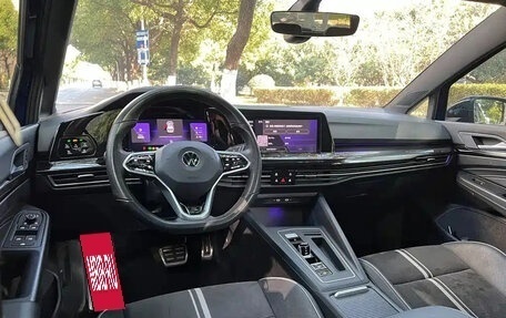 Volkswagen Golf VIII, 2023 год, 1 720 000 рублей, 10 фотография