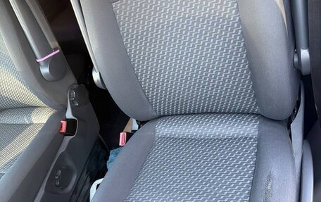 Volkswagen Caravelle T5, 2014 год, 1 870 000 рублей, 13 фотография