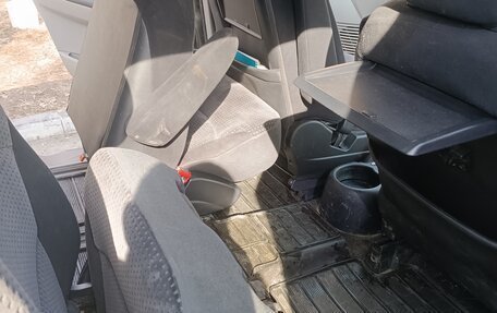 Mitsubishi Grandis, 2006 год, 200 000 рублей, 14 фотография