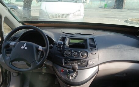 Mitsubishi Grandis, 2006 год, 200 000 рублей, 10 фотография