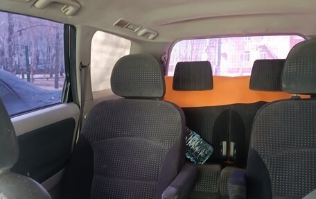 Mitsubishi Grandis, 2006 год, 200 000 рублей, 11 фотография