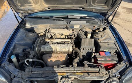 KIA Magentis I, 2005 год, 200 000 рублей, 12 фотография