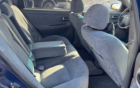 KIA Magentis I, 2005 год, 200 000 рублей, 9 фотография