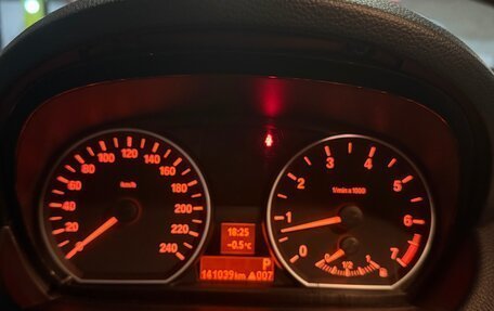 BMW 1 серия, 2011 год, 900 000 рублей, 5 фотография