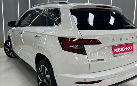 Skoda Karoq I, 2023 год, 1 720 000 рублей, 2 фотография