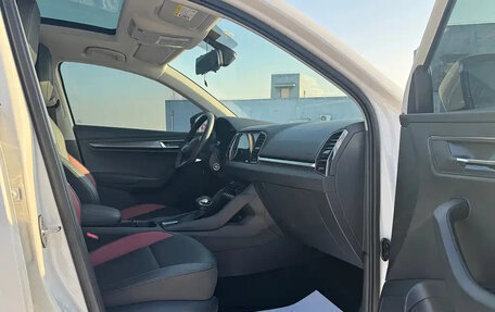 Skoda Karoq I, 2023 год, 1 720 000 рублей, 11 фотография