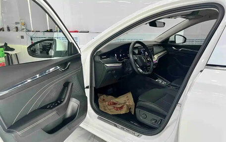 Skoda Octavia IV, 2022 год, 1 920 000 рублей, 4 фотография