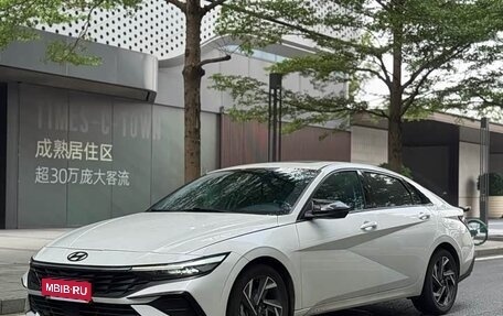 Hyundai Elantra, 2023 год, 1 550 000 рублей, 1 фотография