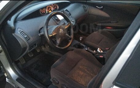 Nissan Primera III, 2004 год, 250 000 рублей, 2 фотография