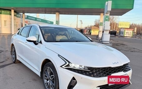 KIA K5, 2022 год, 2 700 000 рублей, 2 фотография