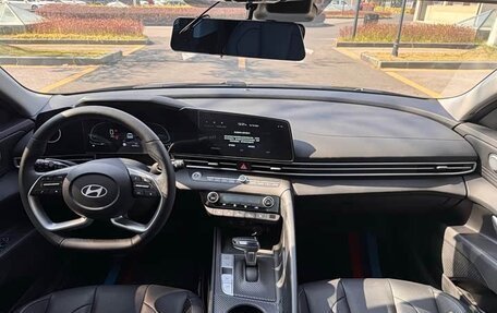 Hyundai Elantra, 2023 год, 1 480 000 рублей, 8 фотография