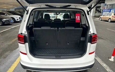 Volkswagen Touran III, 2020 год, 1 560 004 рублей, 6 фотография