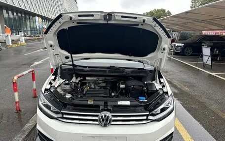 Volkswagen Touran III, 2020 год, 1 560 004 рублей, 16 фотография