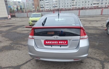 Honda Insight II рестайлинг, 2010 год, 690 000 рублей, 2 фотография
