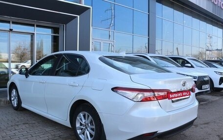 Toyota Camry, 2021 год, 2 770 000 рублей, 4 фотография