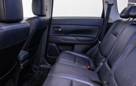 Mitsubishi Outlander III рестайлинг 3, 2013 год, 1 078 000 рублей, 3 фотография