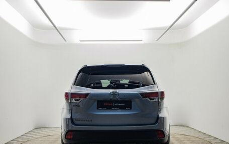 Toyota Highlander III, 2014 год, 2 440 000 рублей, 6 фотография