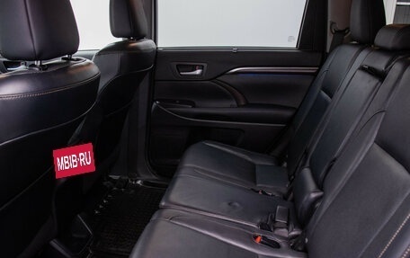 Toyota Highlander III, 2014 год, 2 440 000 рублей, 11 фотография