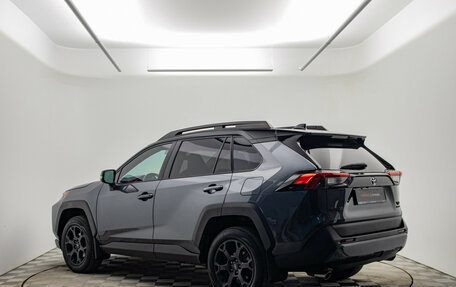 Toyota RAV4, 2020 год, 3 900 000 рублей, 7 фотография