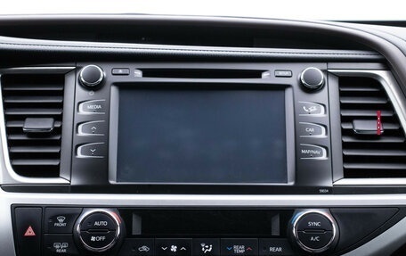 Toyota Highlander III, 2014 год, 2 440 000 рублей, 15 фотография