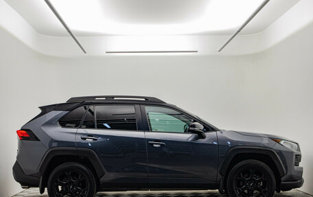 Toyota RAV4, 2020 год, 3 900 000 рублей, 4 фотография